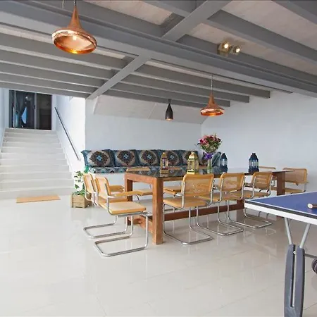Sleeps 12 With Pool